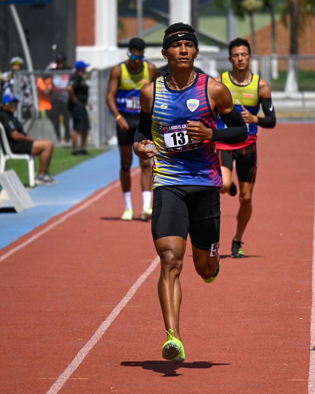 Control de velocidad: Kelvis Padrino gana con amplia ventaja los 400