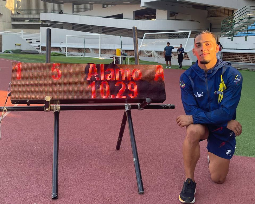 Bryant Álamo quebró récord venerable