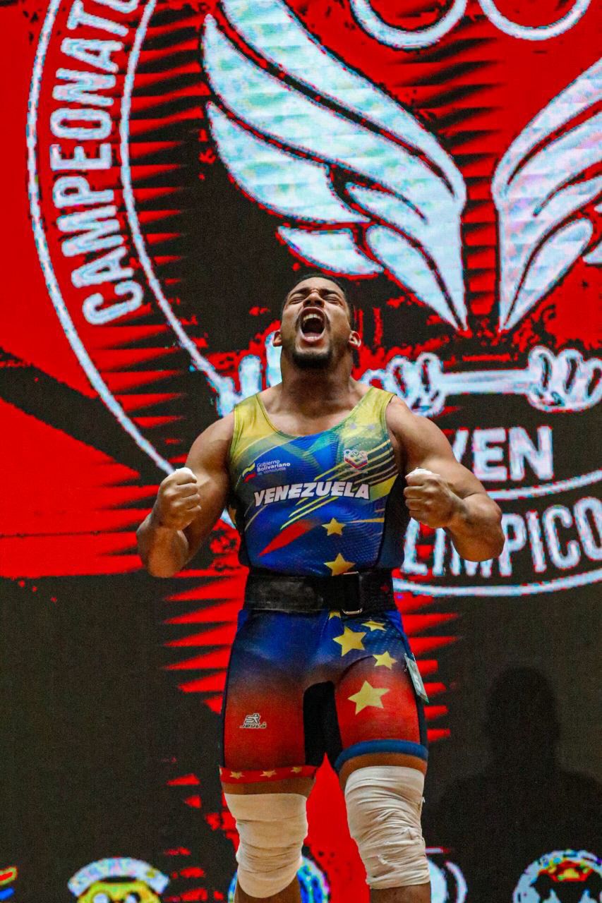 JEISON ARIAS CAMPEÓN EN LOS 102 KG