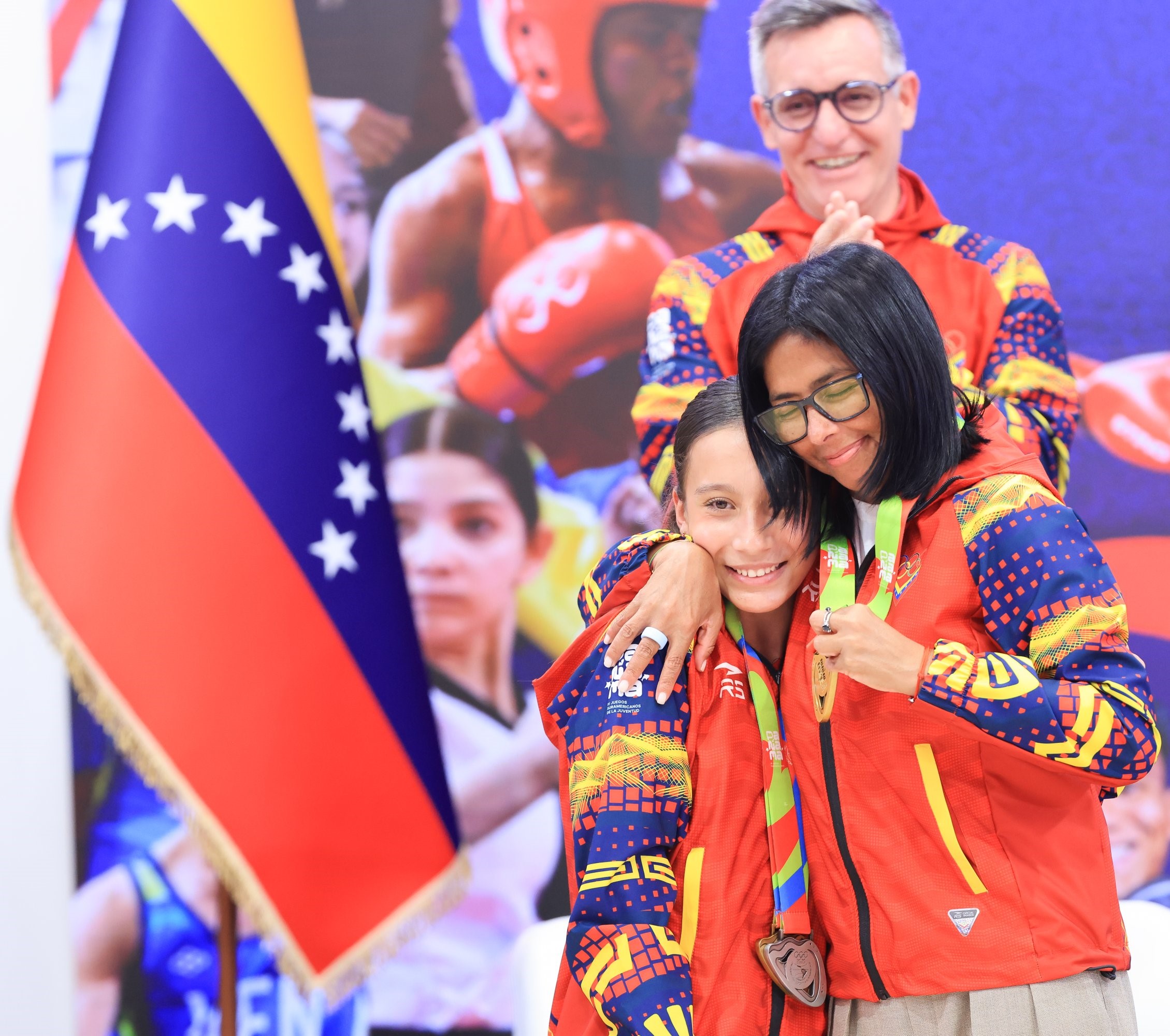 Héroes suramericanos recibidos en Miraflores