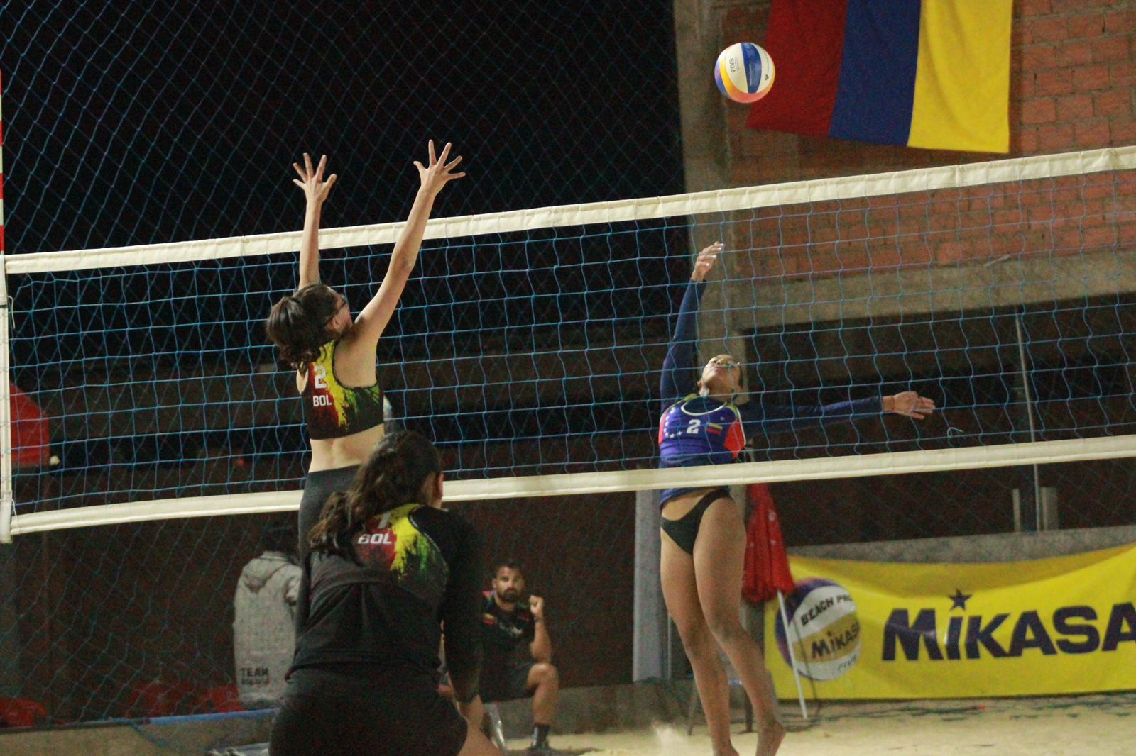 Voleibol de playa sacó boletos al Mundial