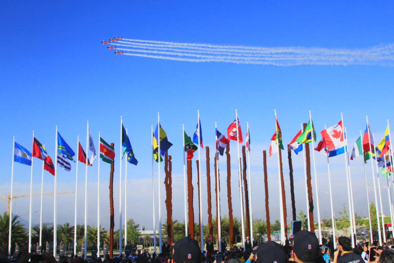 Bandera de Venezuela alzó el vuelo en Santiago 2023