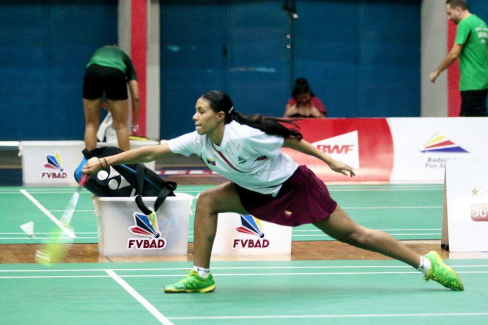 Bádminton menor compite en Maracay