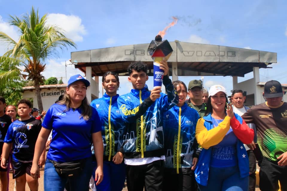 Antorcha de los Juegos Nacionales arribó a Falcón