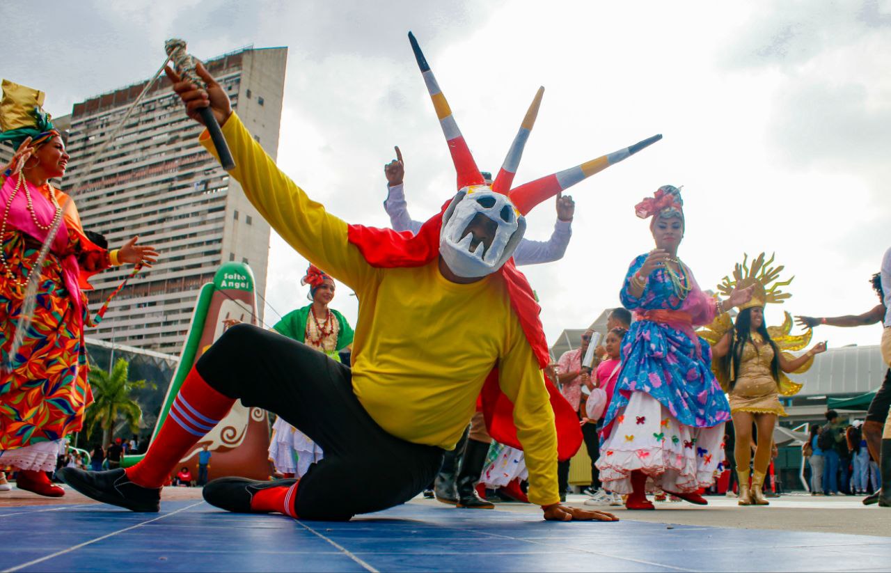 Caracas se une a la celebración de los Carnavales 2025