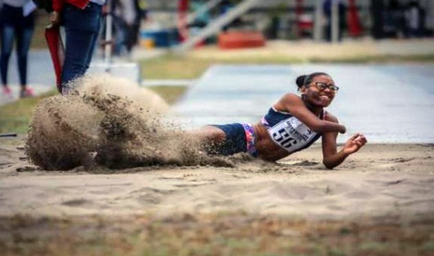 Paola Garcia se mantiene en el salto largo