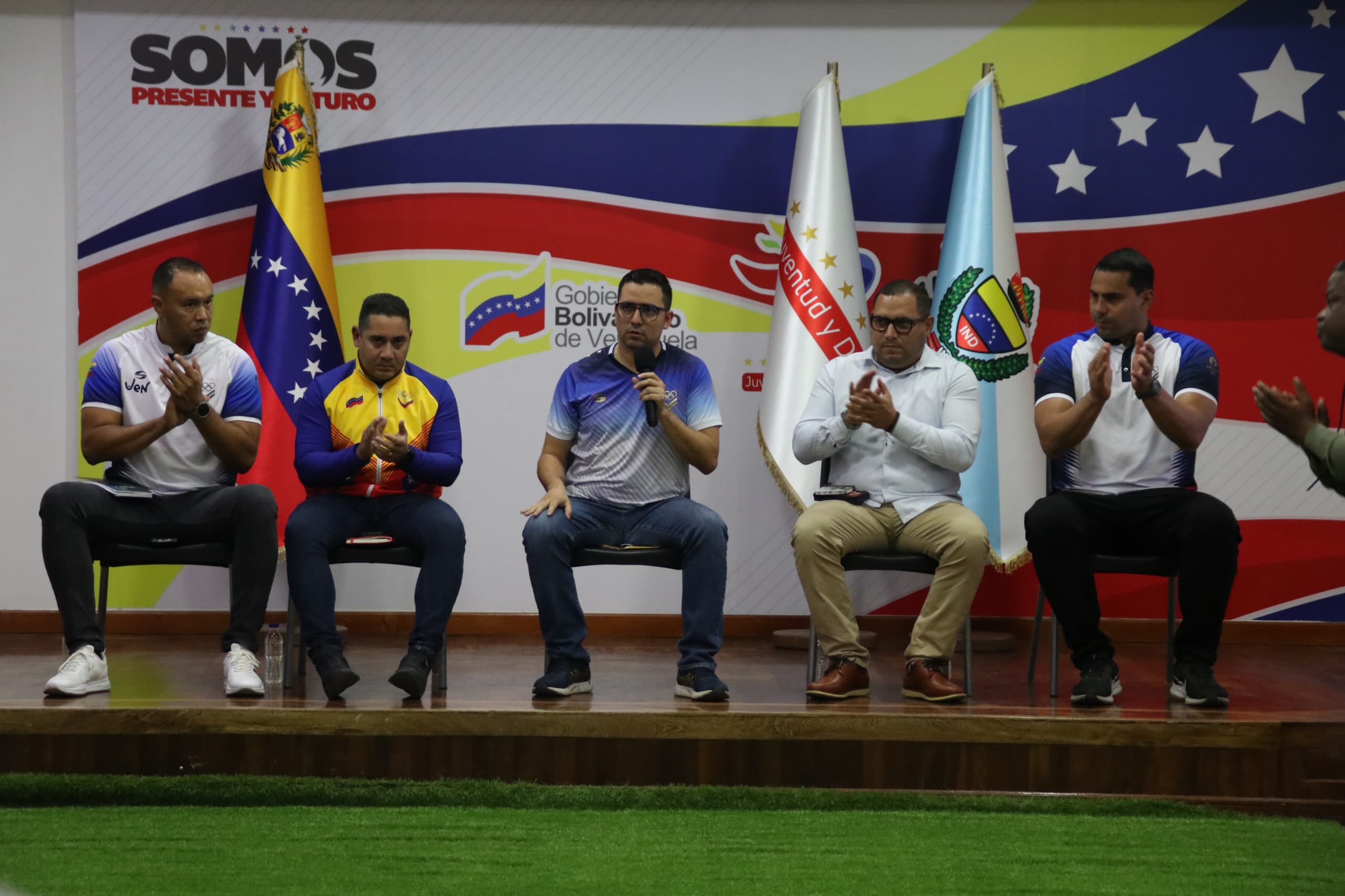 Consulta Nacional del Deporte da la bienvenida al nuevo ministro