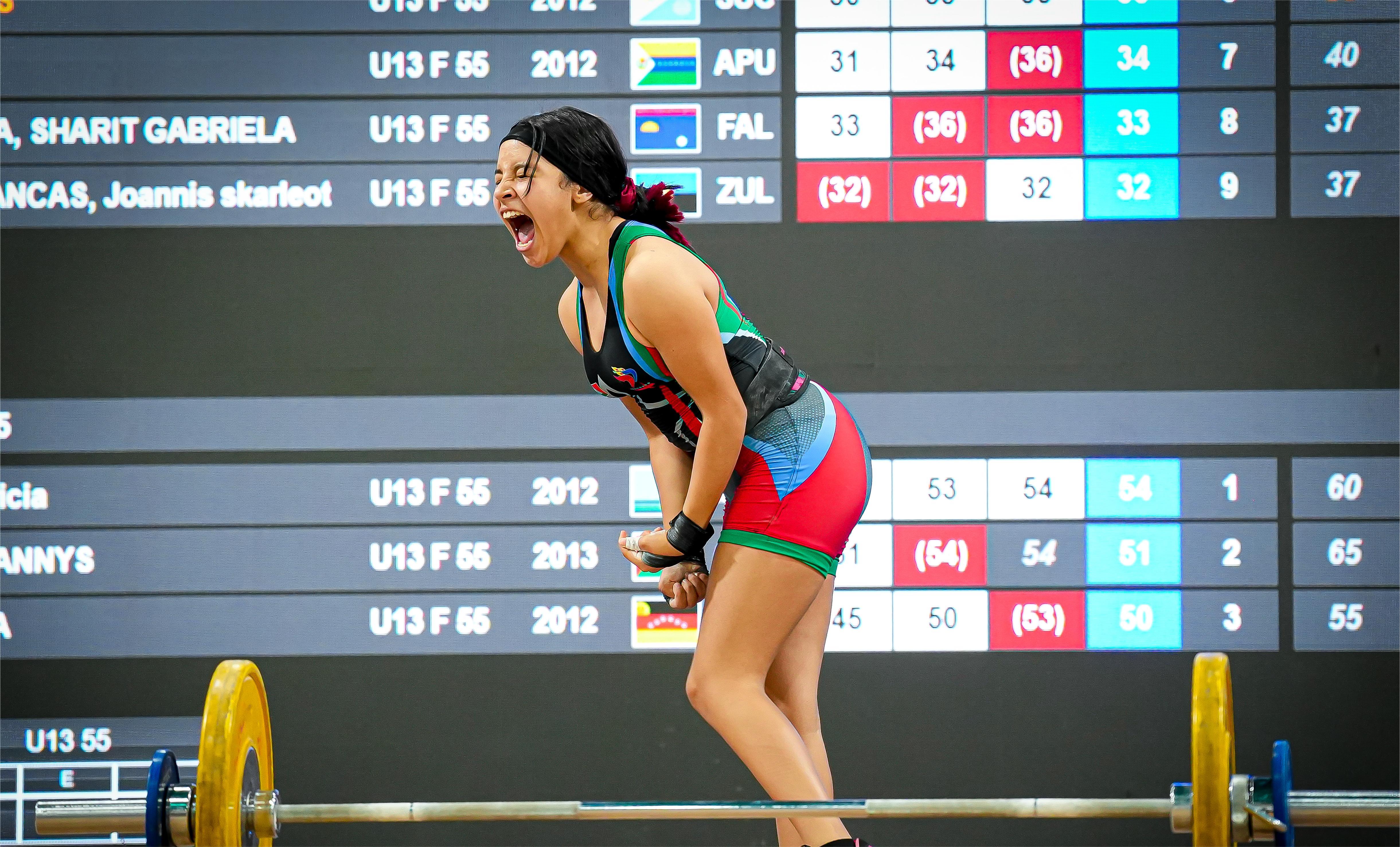 Amazonas logra primer oro en las pesas