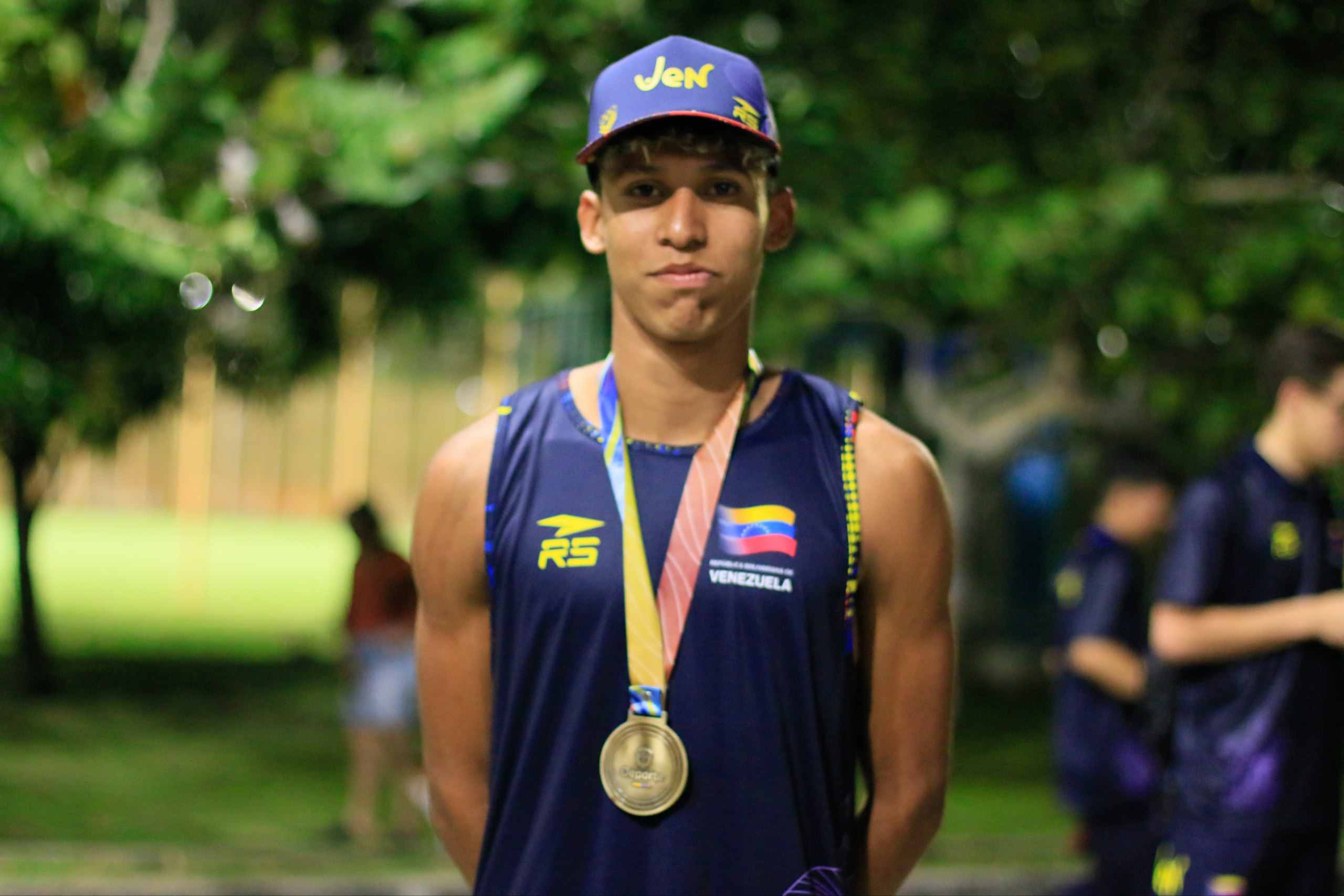 Atletismo se colgó dos preseas doradas