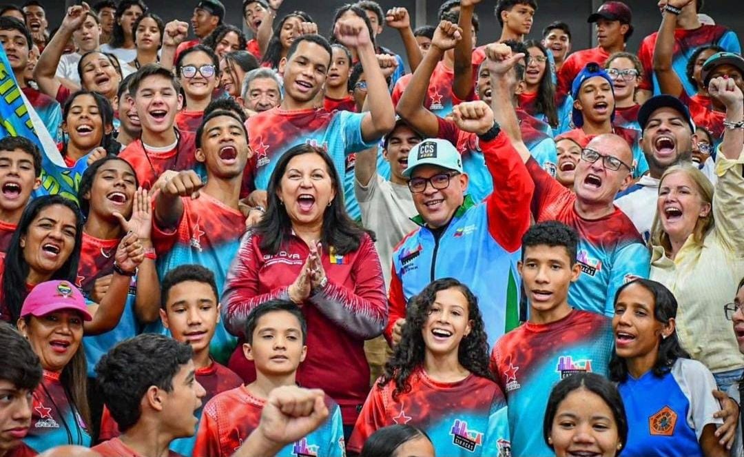 La selección de Distrito Capital recibió kits deportivos de cara a los Juegos Nacionales 2024