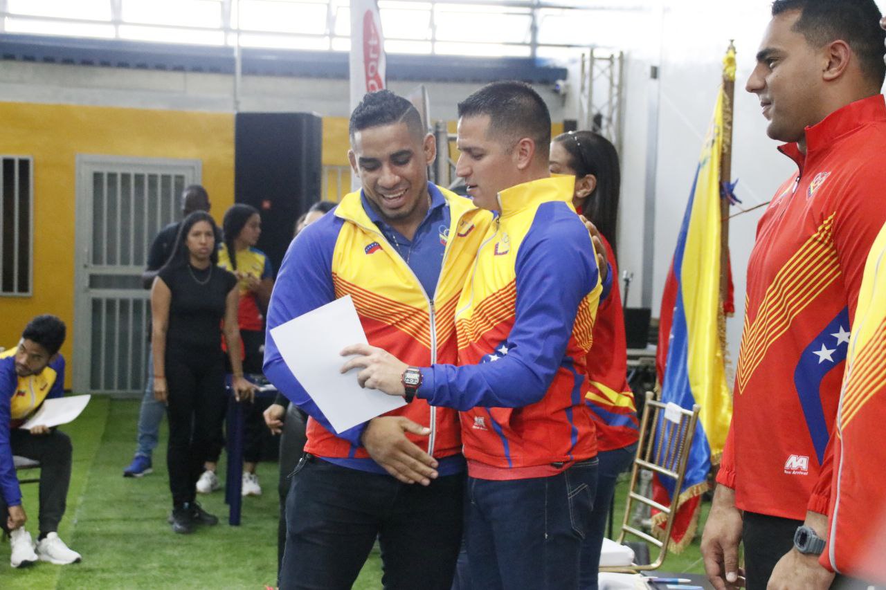 PROGRAMAS DE BECAS SIMÓN BOLÍVAR INICIÓ SU ENTREGA A LOS ATLETAS PANAMERICANOS