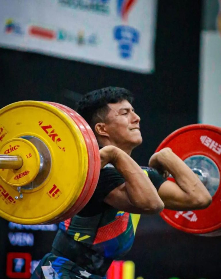 Ángel de oro y plata en el Mundial