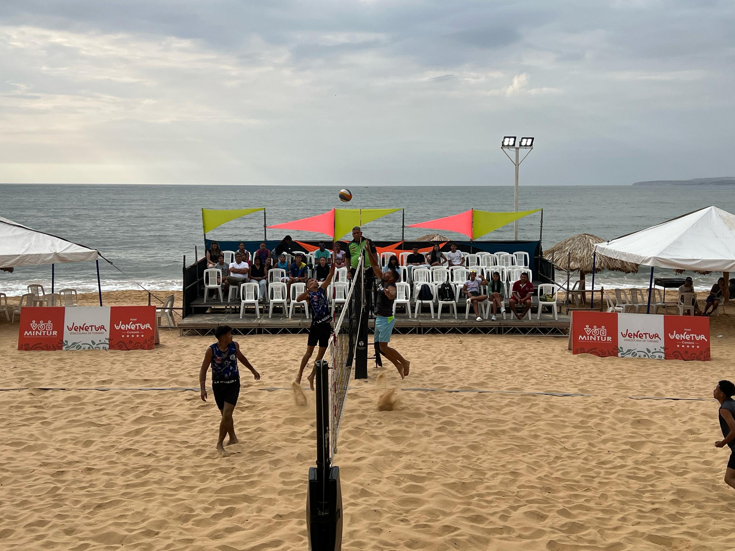 Cumaná recibe al Voleibol Playa