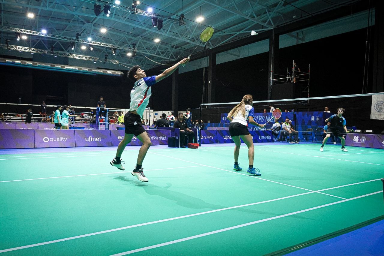 Bádminton se metió en cinco semifinales
