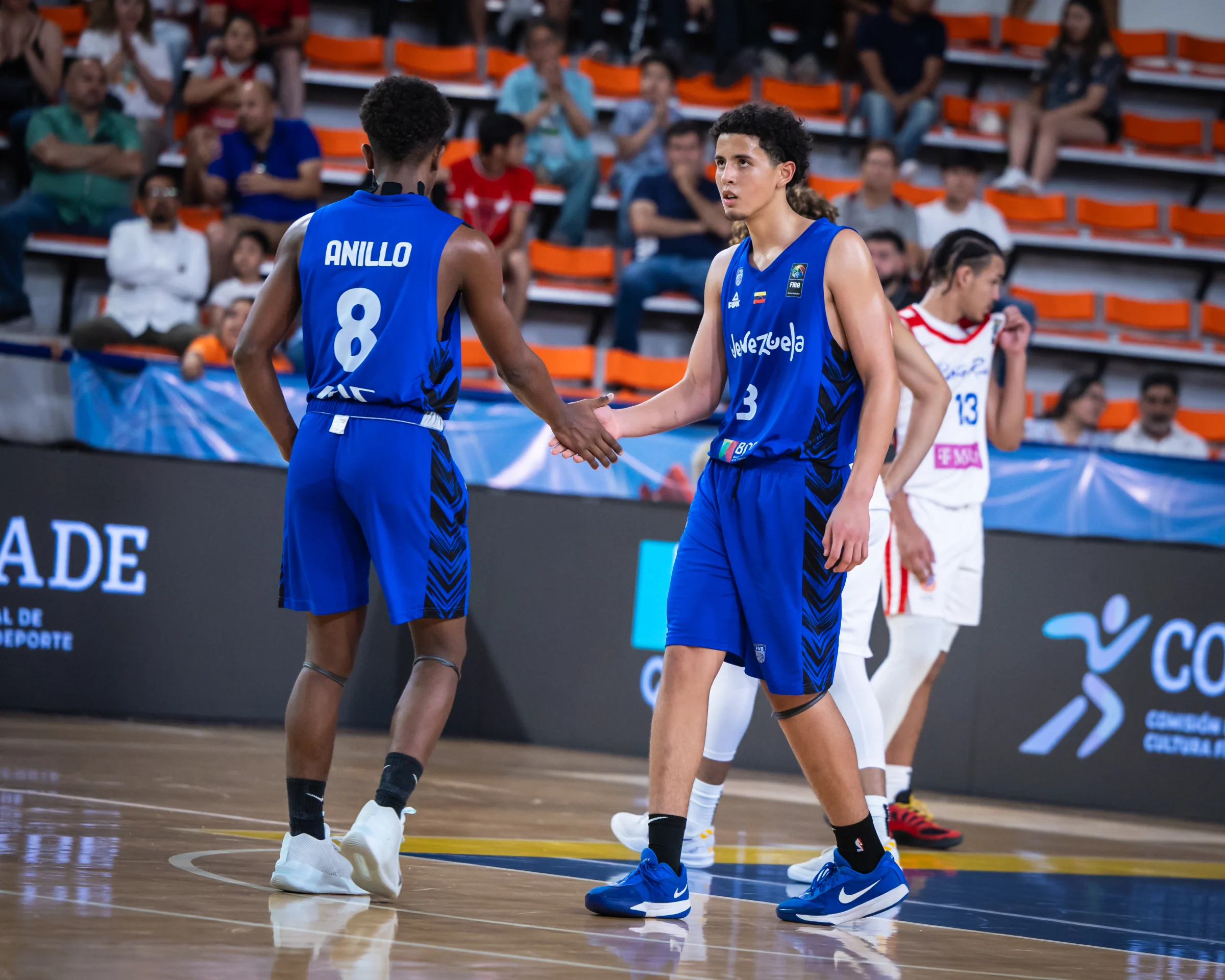 Baloncesto en el podio de la AmeriCup