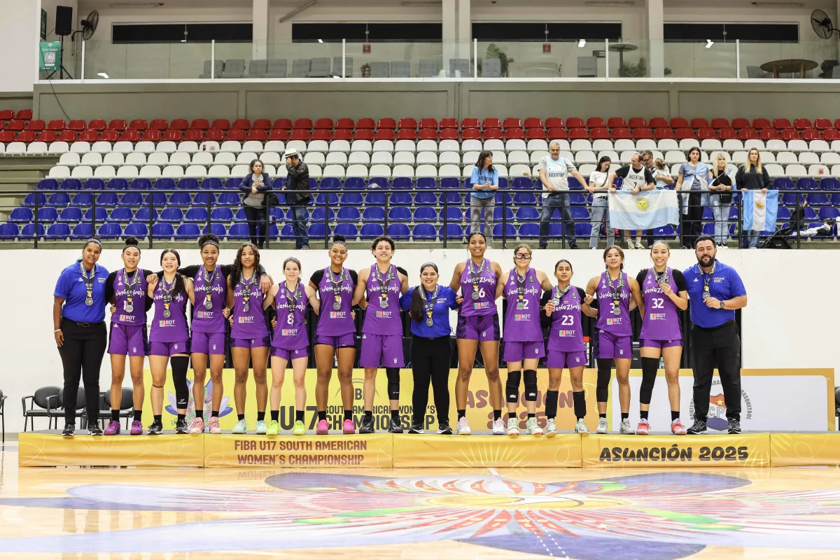 Baloncesto sub-17 plata y cupo a la AmeriCup