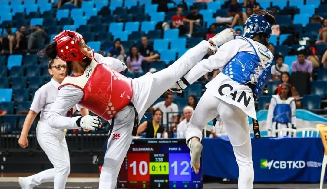 Taekwondistas a batallar en Mundial de Wuxi