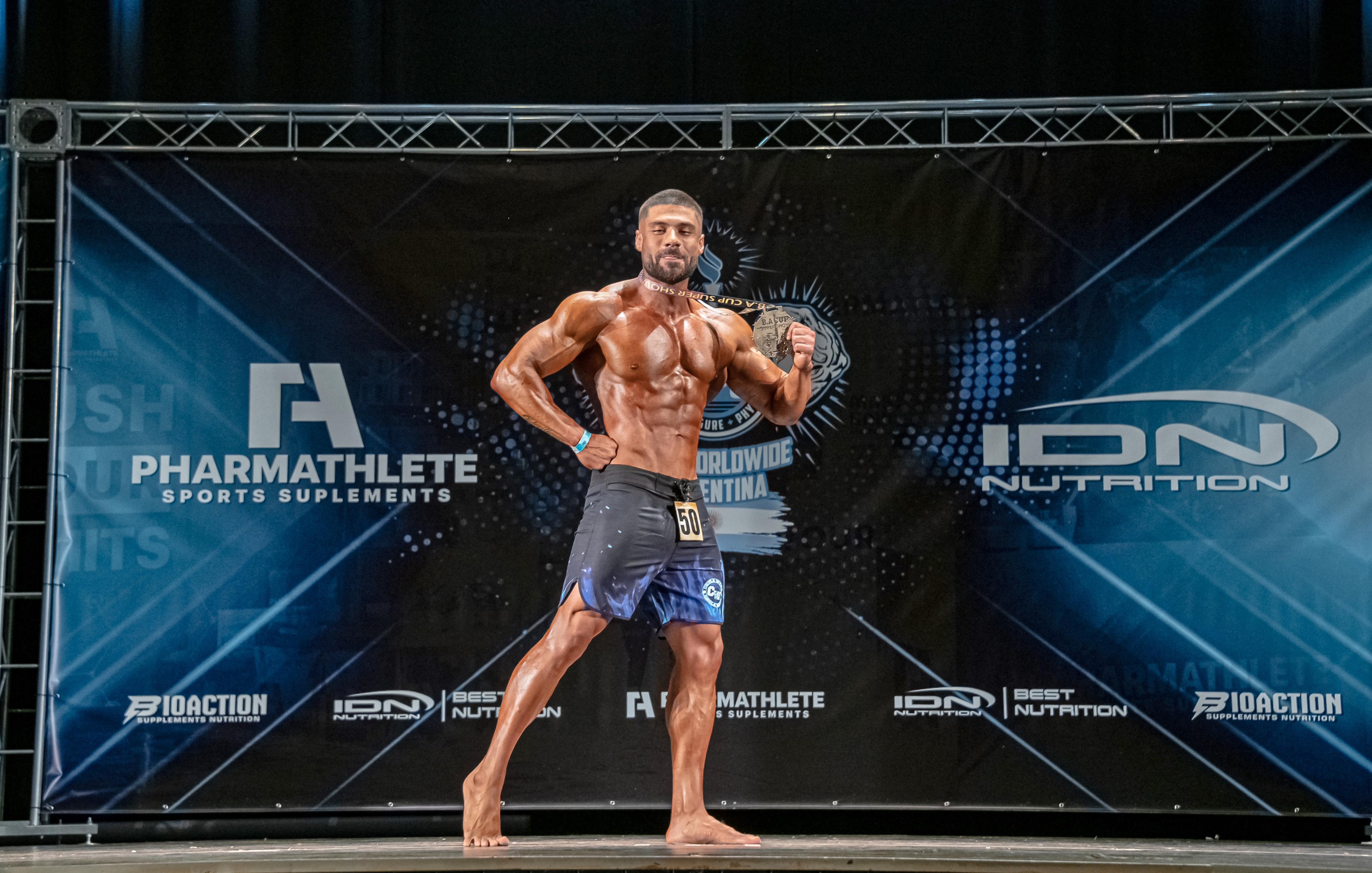 Venezolano Ramsly Pérez se proclamó campeón en copa argentina de físico y fitness