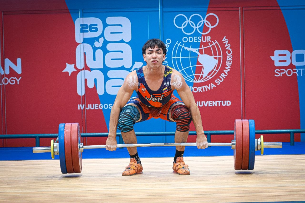 Halterofilia aportó tres preseas de plata