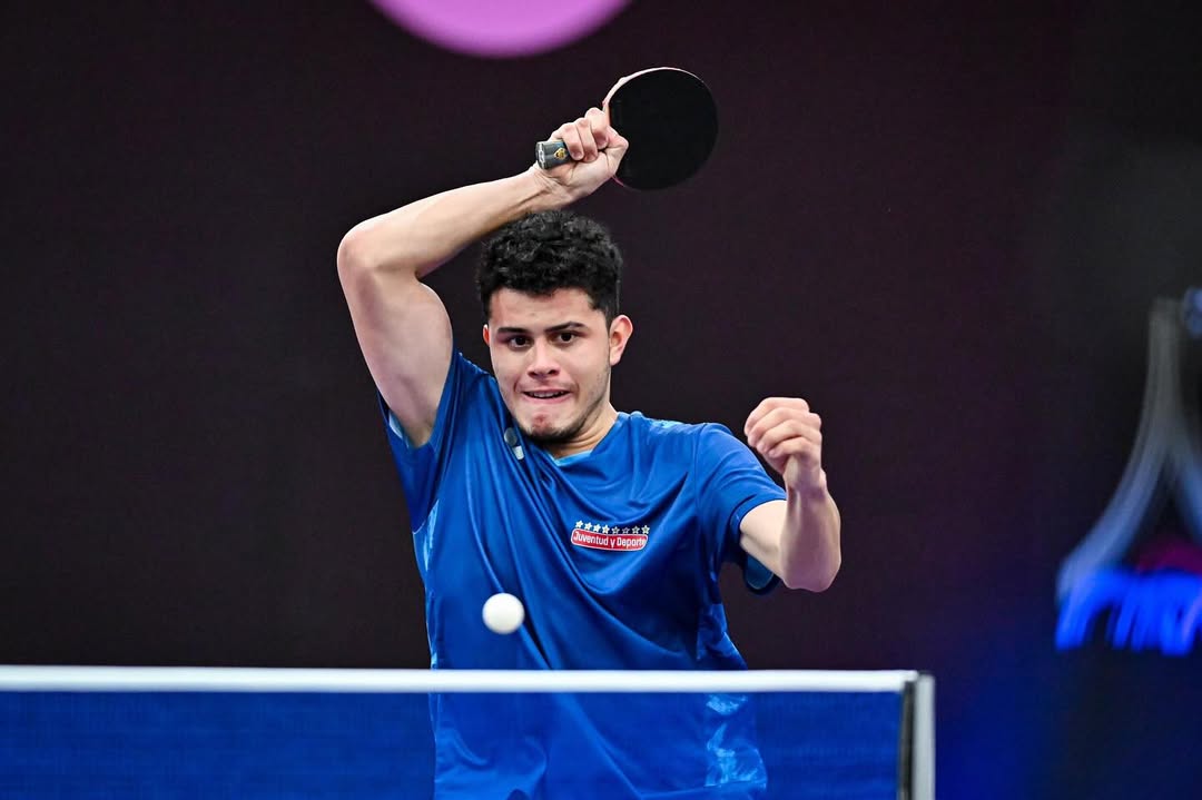 Tenis de mesa arranca con pie derecho