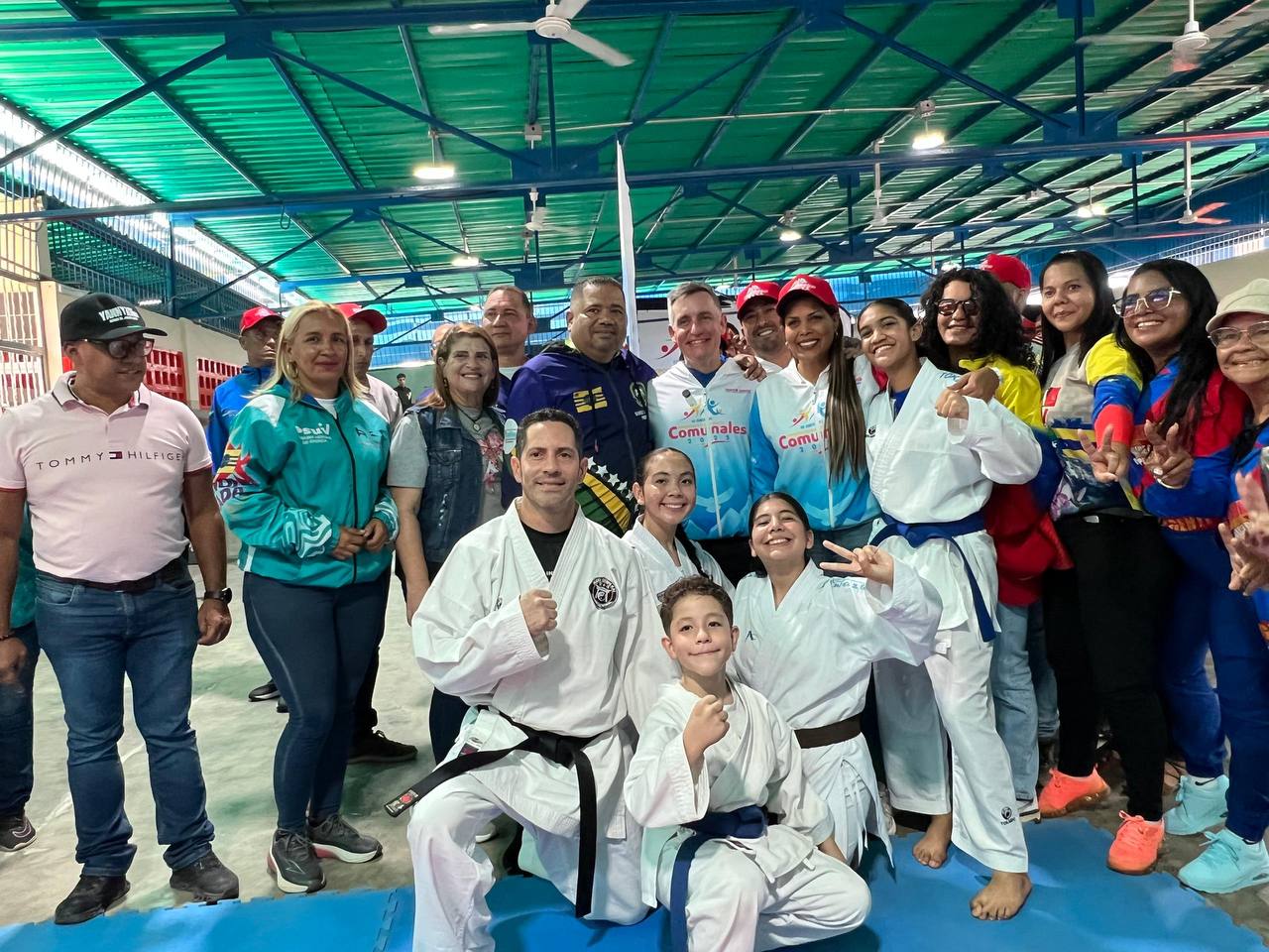 Bolívar insufla olimpismo a Juegos Comunales