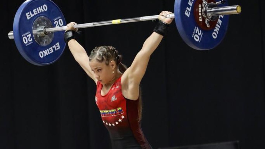 Pesistas van por otra hazaña mundial