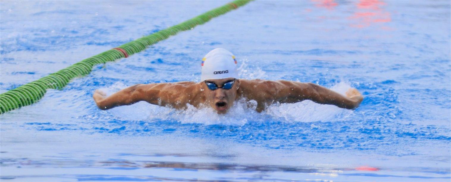 Natación escolar arrolló con seis de oro