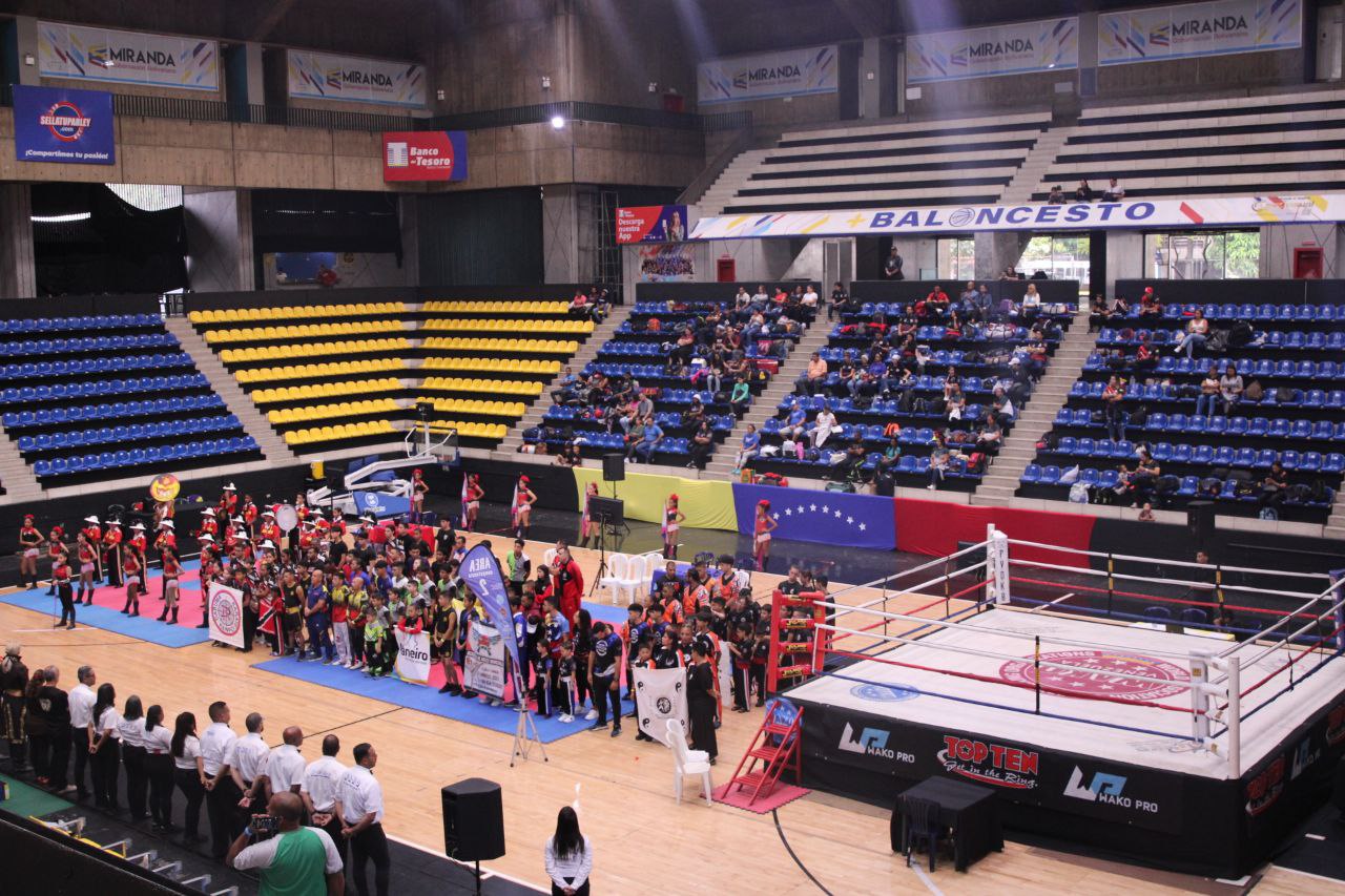 Kickboxing nacional realizó la primera Copa Simón Bolívar