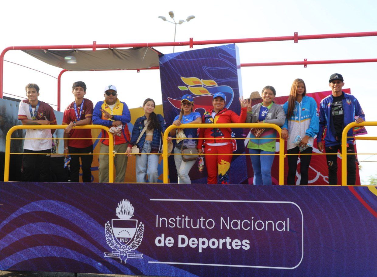 La Guaira se viste de fiesta con las carrozas del Carnaval 2025