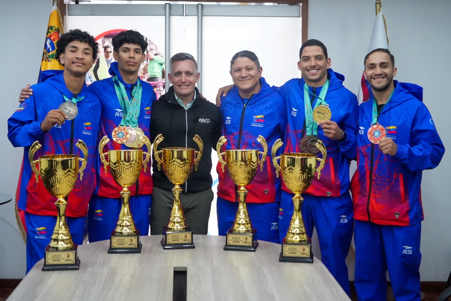 Kickboxing regresó bañado en oro mundial