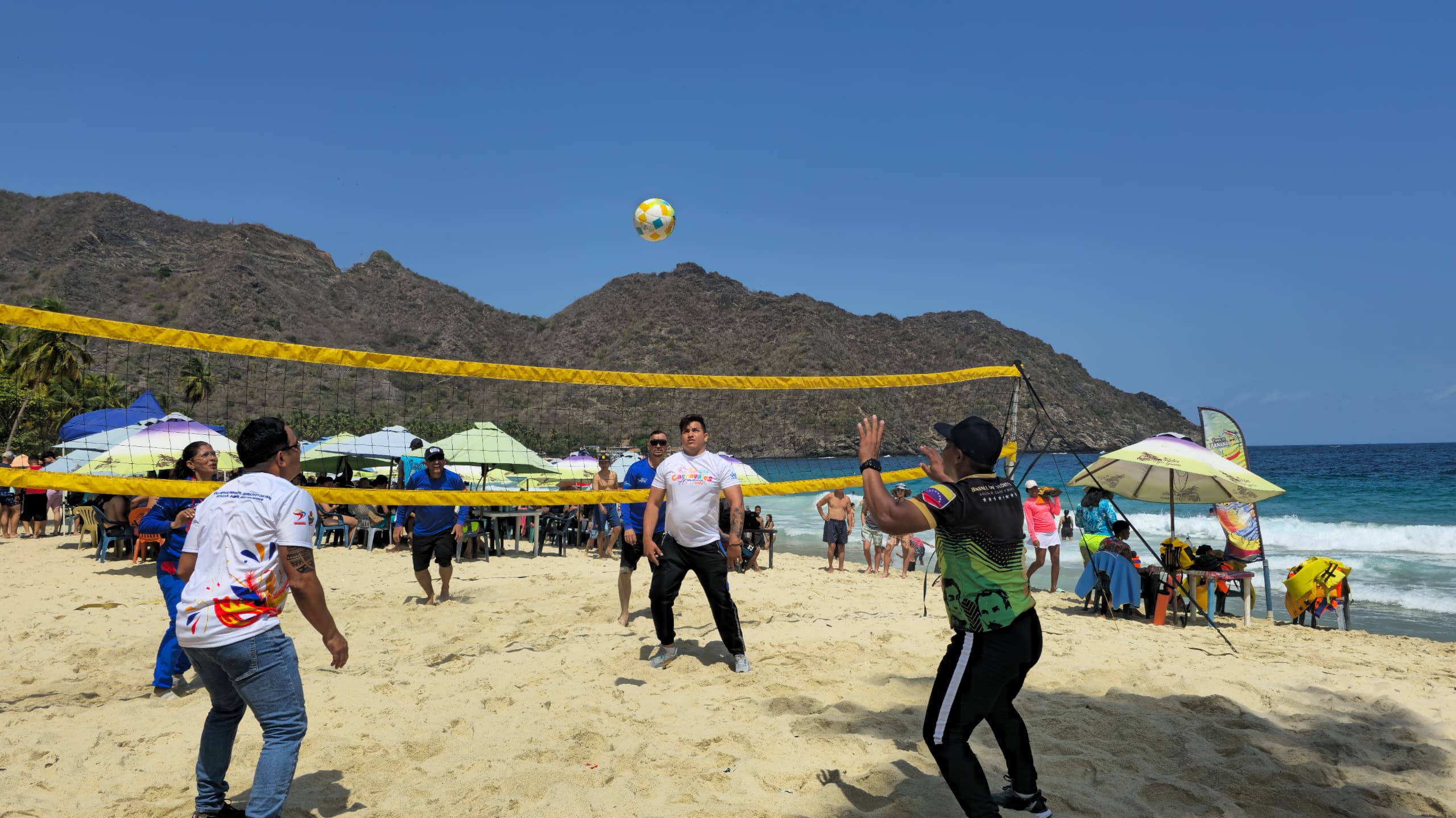 Diversión y Deporte en la Bahía de Cata