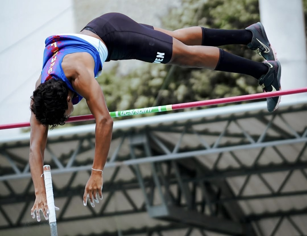 Ricardo Montes, en el top mundial de la pértiga U20