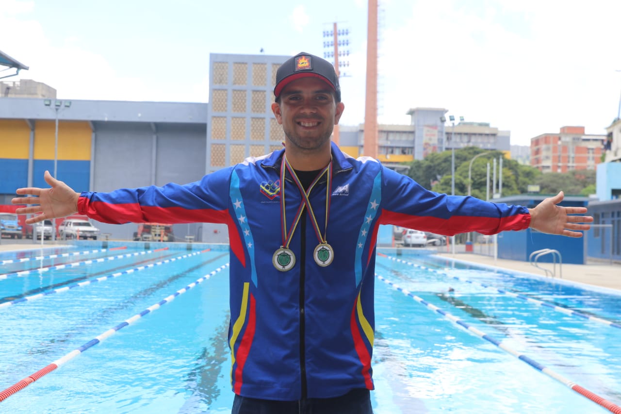José Plaza rompió récord nacional de Apnea Estática