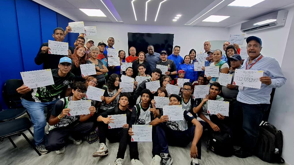 Caracas fortalece el deporte comunitario