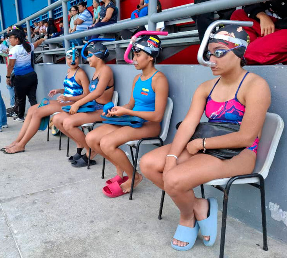 Aletas cierran con 16 récords nacionales