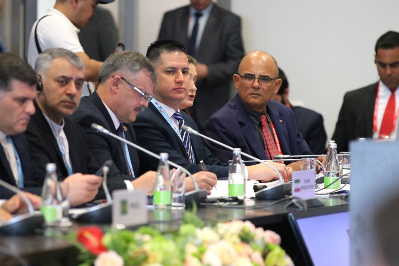 Venezuela ratifica su compromiso con los BRICS