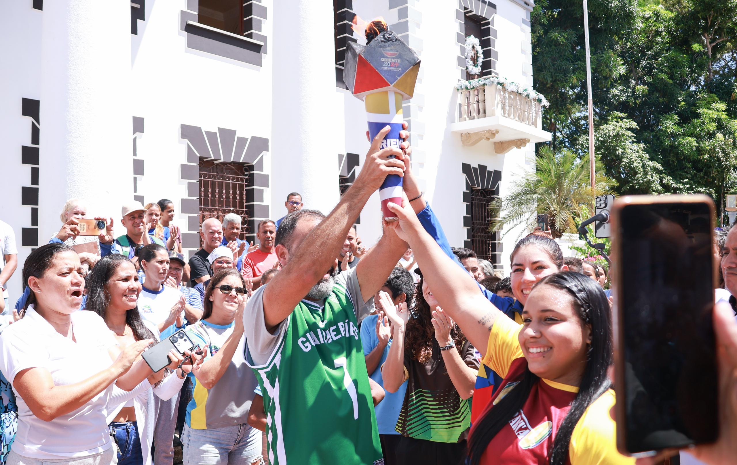 Nueva Esparta vibró con el recorrido del Fuego Patrio