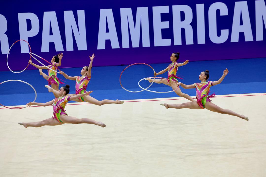 Gimnasia rítmica en la final de aro y pelota