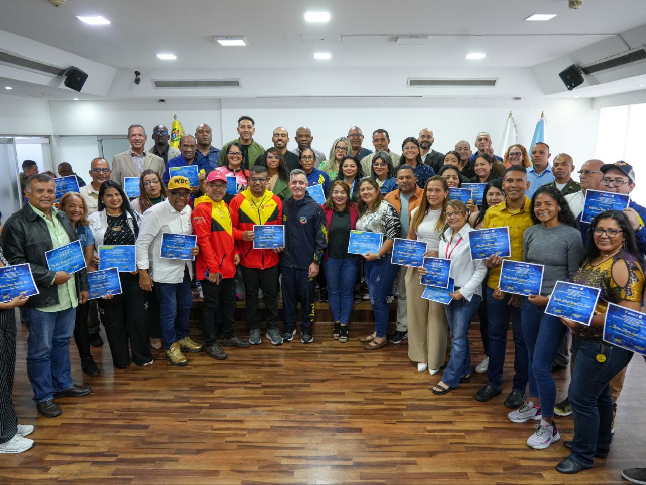 Gerentes deportivos recibieron certificación