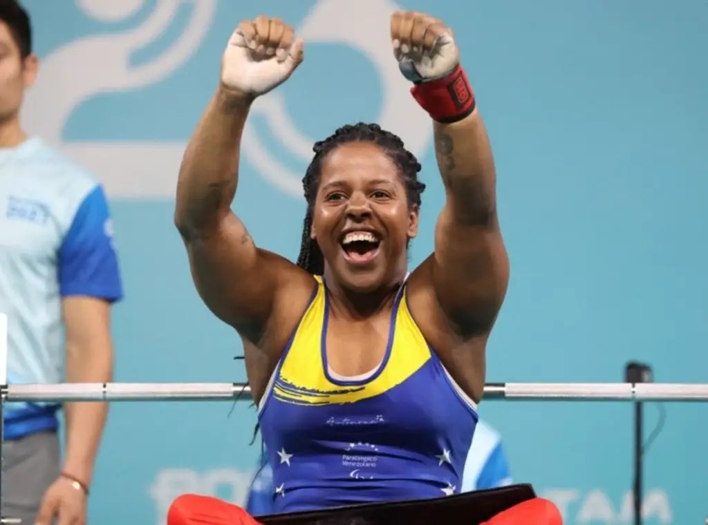 Clara Fuentes impone nuevo record de Las Américas