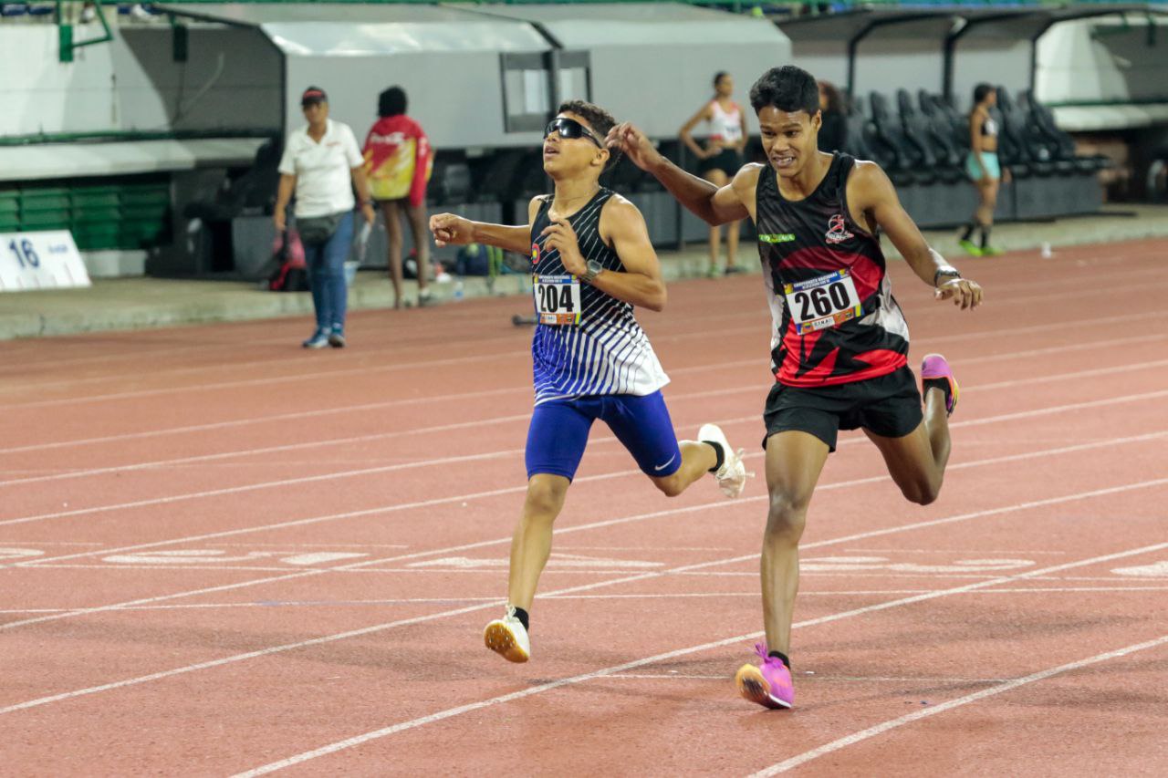 Atletismo definió campeones sub-18