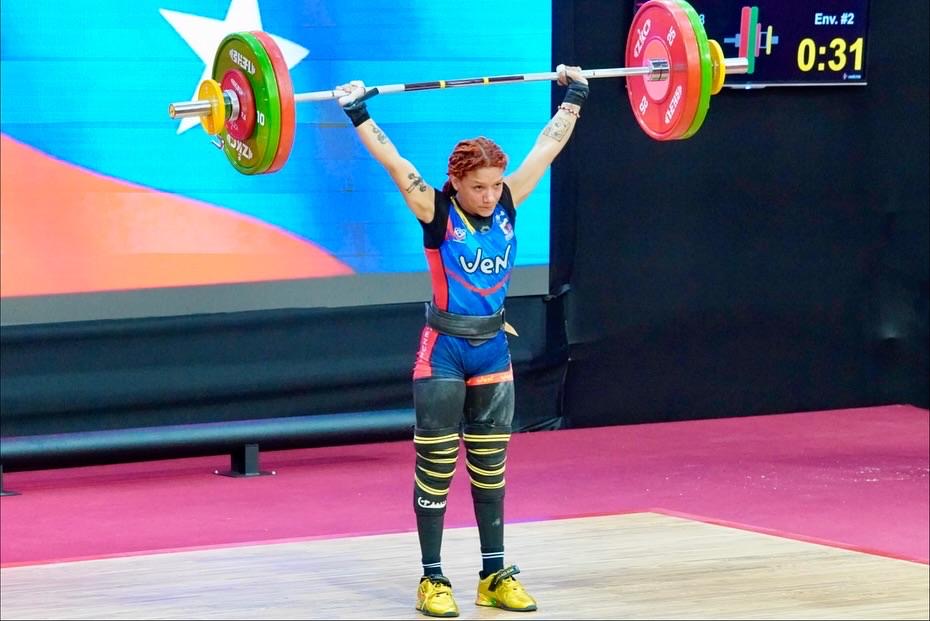 Pesas abrió Panamericano con nueve medallas