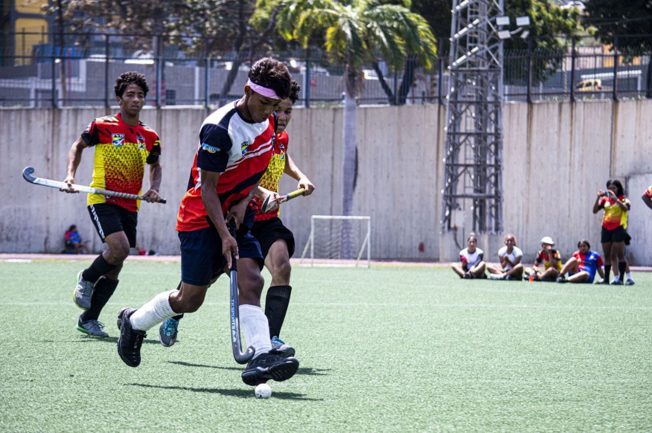 Lara y Yaracuy dominaron clasificatorio de hockey