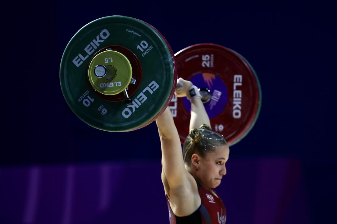 Oro y plata en primera jornada de pesas
