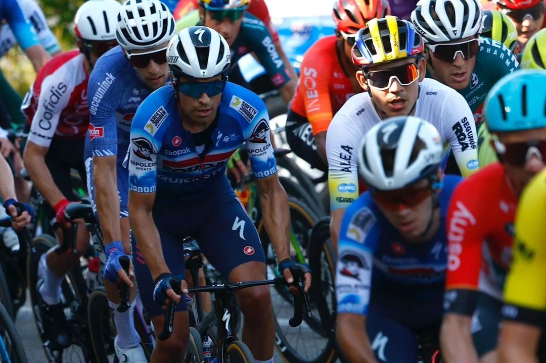 Orluis Aular dentro del top 100 en la Vuelta a Catalunya