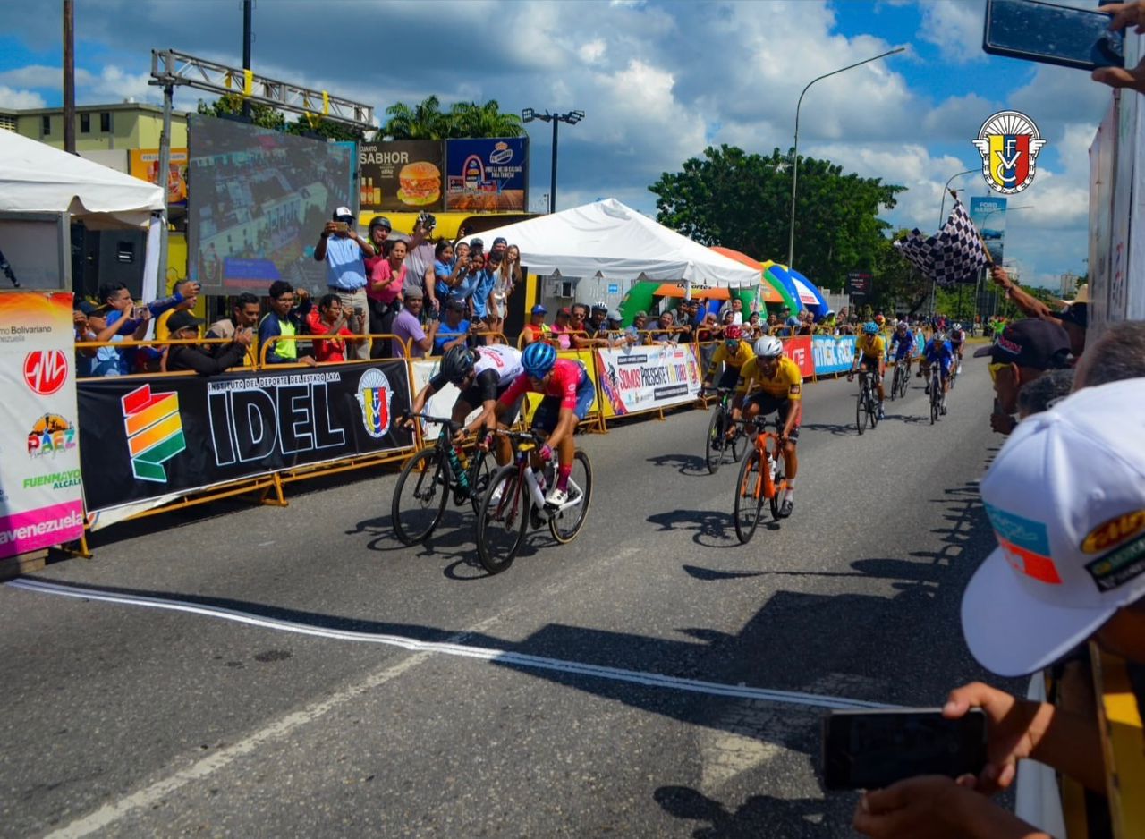 César Sanabria es el primer líder de la Vuelta a Venezuela 2023