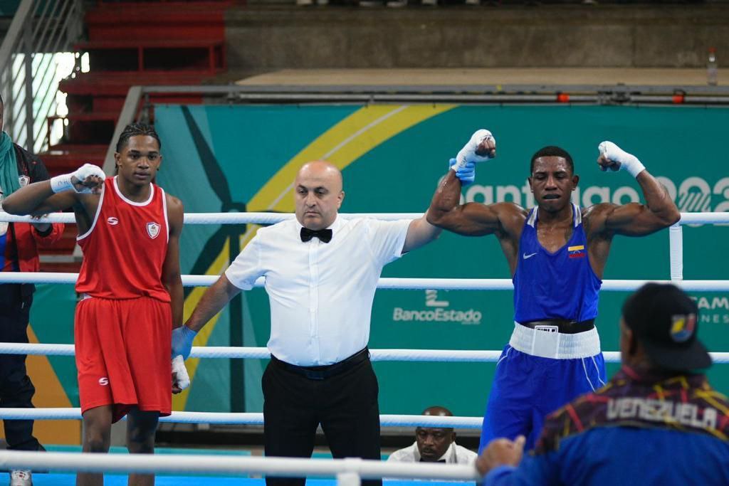 CHRISTIAN PALACIOS LUCIÓ SÓLIDO EN LAS PRELIMINARES Y DERROTÓ A HAITÍ